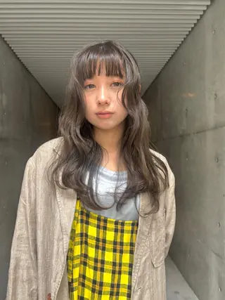 セミロング musiiik saya/今泉のヘアスタイル