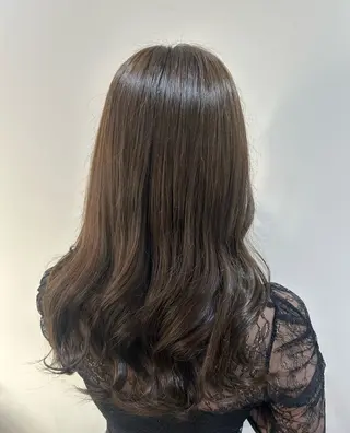 ロング カラー ヘアアレンジ 七海 芽亜利のヘアスタイル