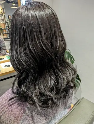 セミロング ヘアアレンジ カラー 小國 綾かのヘアスタイル