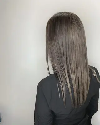 ロング カラー 艶髪クリエイター 秋田 聖也🪽のヘアスタイル