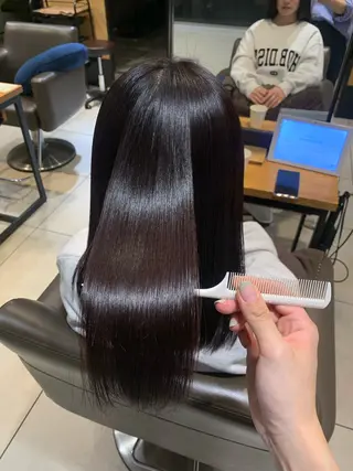 ロング soëll所属・☺︎そぶえ　ゆうな/ 暖色カラー/縮毛矯正のヘアスタイル