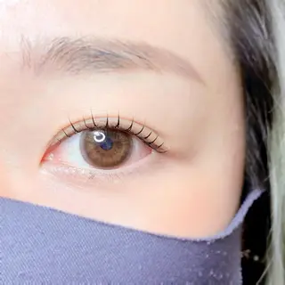 マツエク・マツパ miien(SALONVILLAGE内)所属・MOE /渋谷・明治神宮前のマツエク・マツパデザイン