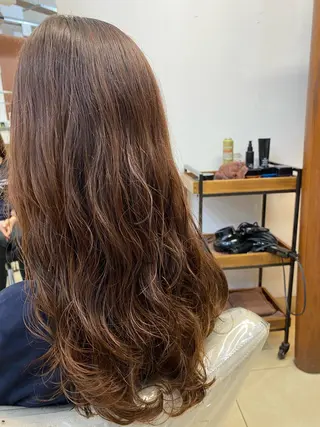 ロング コテ巻き風パーマ 河島恭平のヘアスタイル