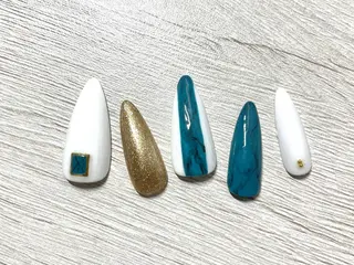 ネイル Neige所属・Neige 𓂃 aiのネイルデザイン