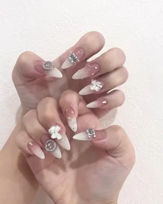 ネイル FLY Nail Salonのネイルデザイン