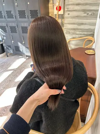 カラー RINA .のヘアスタイル