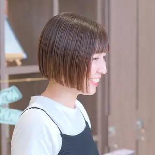 ショート カラー ヘアデザインシュシュ所属・斉藤 三千夫のヘアスタイル