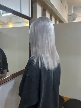 セミロング カラー ハイトーンカラー ⭐️NAZUNAのヘアスタイル