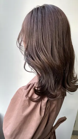 ミディアム カラー Eleanor 立川北口のヘアスタイル