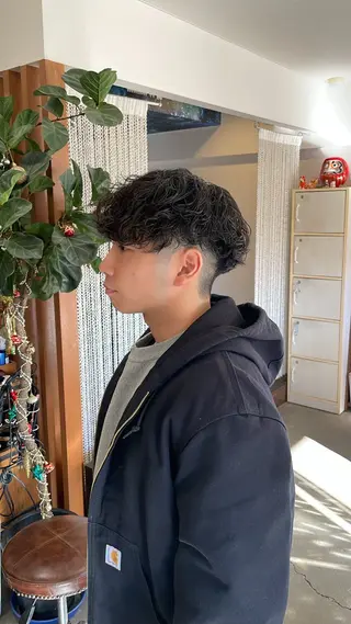 パーマ メンズ 渡邉 聖希のヘアスタイル