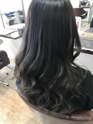 ロング カラー Dita AIR所属・Rina Imaiのヘアスタイル