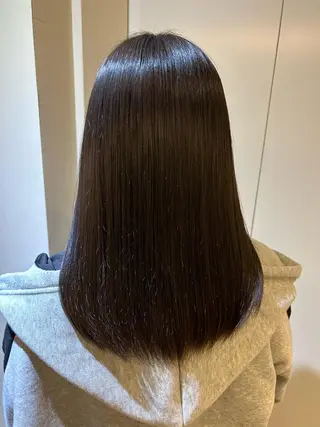 ミディアム 水谷 菜央のヘアスタイル