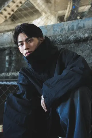 ショート パーマ メンズ スパイキーショート パーマ　具志堅　太志のヘアスタイル