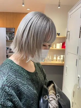 ショート カラー akane .のヘアスタイル