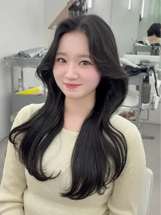 ロング カラー 韓国ヘア/レイヤー/ 顔まわり足立遥奈のヘアスタイル