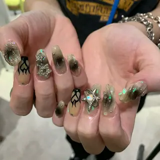 ネイル 栗田 ゆう子のネイルデザイン