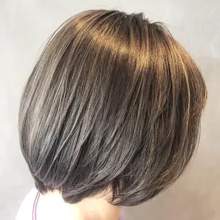 ミディアム カラー 長谷川 沙紀のヘアスタイル