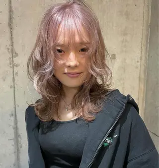 セミロング カラー パーマ ヘアアレンジ メンズ キッズ デザインパーマ ハイライトIkumiのヘアスタイル