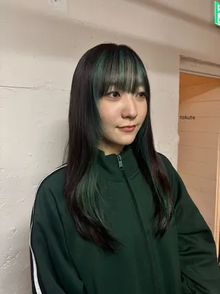 ロング カラー 🩵似合わせカット SEIRA🩵のヘアスタイル
