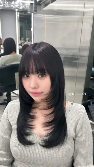 セミロング 韓国ヘア AYUMIのヘアスタイル