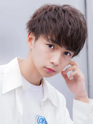 ショート MEN'S HAIR SENSE BLUE渋谷宇田川交番前所属・モモ 渋谷メンズ特化美容師のヘアスタイル