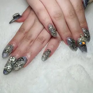 ネイル share所属・. yurieのネイルデザイン