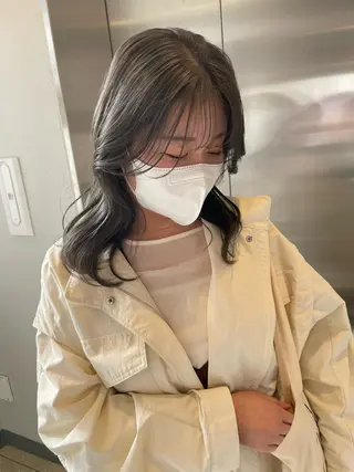 ミディアム レイヤー/ブリーチ ♥️【木坂 桃歌】のヘアスタイル