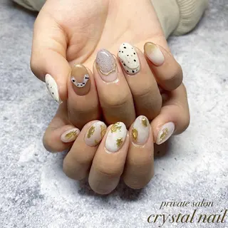 ネイル Crystal Nailのネイルデザイン