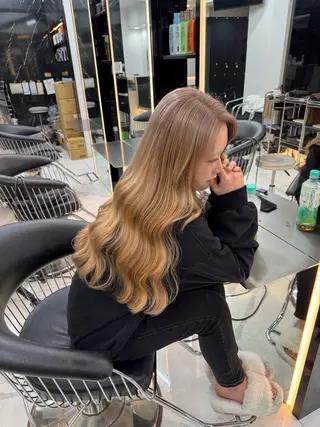 ロング Lapis渋谷本店 Rikoのヘアスタイル