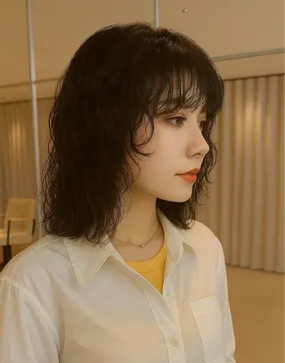 セミロング パーマ ナチュラルなショート ・ボブ/前原汐🎐のヘアスタイル