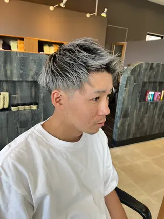 ショート カラー メンズ 安田 海斗のヘアスタイル