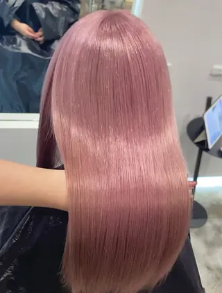 ロング MAISON 原宿所属・さくらい ことみのヘアスタイル
