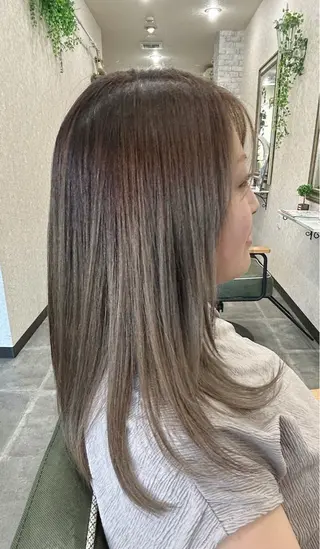 セミロング カラー HAIR&LIFE Omote町田店所属・ヘアーアンドライフ オモテのヘアスタイル