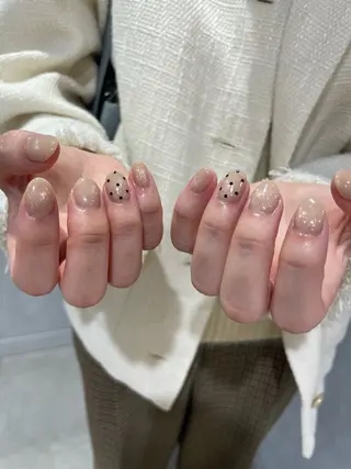 ネイル NOA⌇ para gelのネイルデザイン