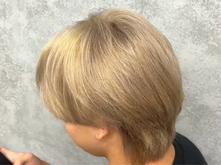 カラー メンズ シャドウ/フェザー パーマ特化りつきのヘアスタイル