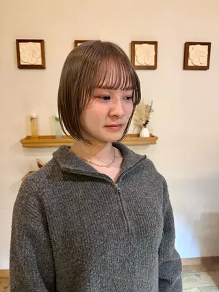 ミディアム カラー yukii所属・角岡 真帆のヘアスタイル