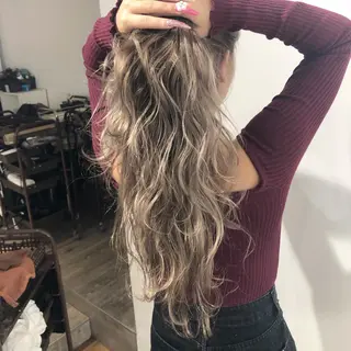 ロング カラー タカハシ ユウキのヘアスタイル