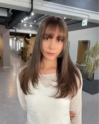 ロング カラー ミルクティーベージュ ❤︎レイヤー　MIAのヘアスタイル