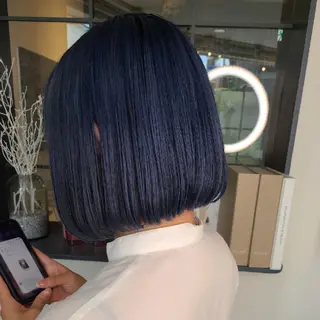 ショート カラー ブリーチカラー🌈 嘉名 真樹のヘアスタイル