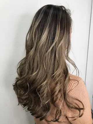 セミロング カラー share  by  wealstarのヘアスタイル