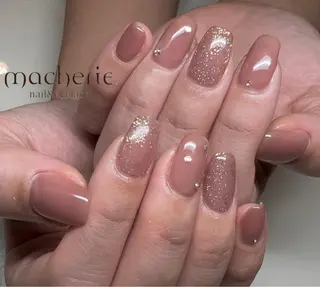 セミロング マシェリ 梅田のネイルデザイン