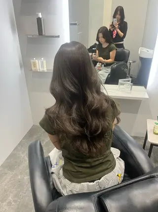 ロング カラー HIMARI/透明感 カラー/レイヤーのヘアスタイル