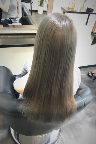 ロング ヤマグチ ヒカルのヘアスタイル
