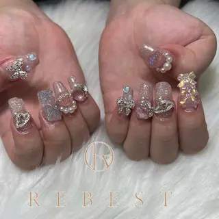 ネイル ❤️💛🩵京橋 痛ネイル⭐️3Dのネイルデザイン