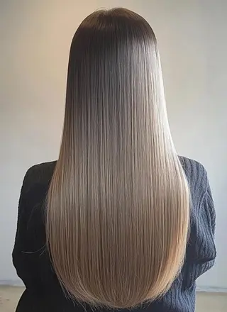 ロング カラー 近藤 乃紀のヘアスタイル