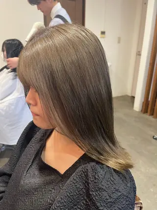 セミロング 🫧ベージュカラー× レイヤー🫧HARUのヘアスタイル