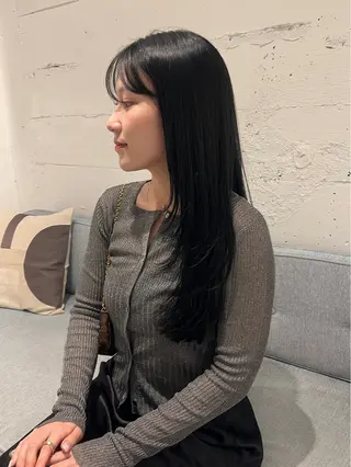 ロング 峯田 優花のヘアスタイル