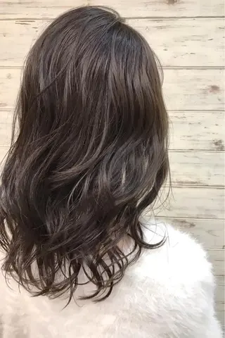 カラー 日比 貴大/ minim hairのヘアスタイル