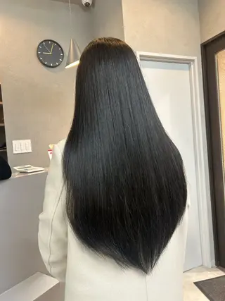 ロング moe🎀 透明感カラーのヘアスタイル