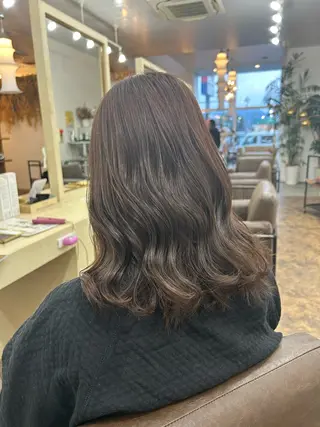 ミディアム YUIMARL SUZUKAのヘアスタイル